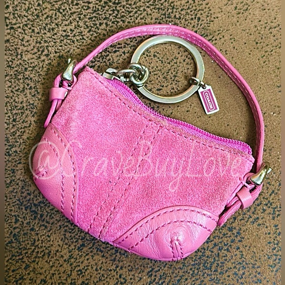 2004 SOHO MINI BAG CHARM CHAIN RARE SUEDE LEATHER Y2K BUCKLES PINK HANGTAG EVC 💞 - Picture 4 of 17